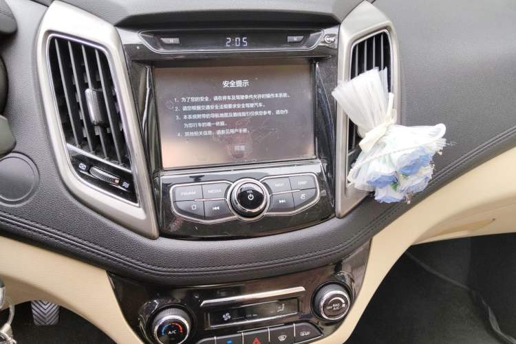 Used CHANGAN Eado 2016 1.6L Manual Fashion Edition Audio And AC Panel