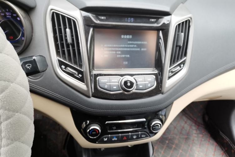 Used CHANGAN Eado 2016 1.6L Manual Fashion Edition Audio And AC Panel