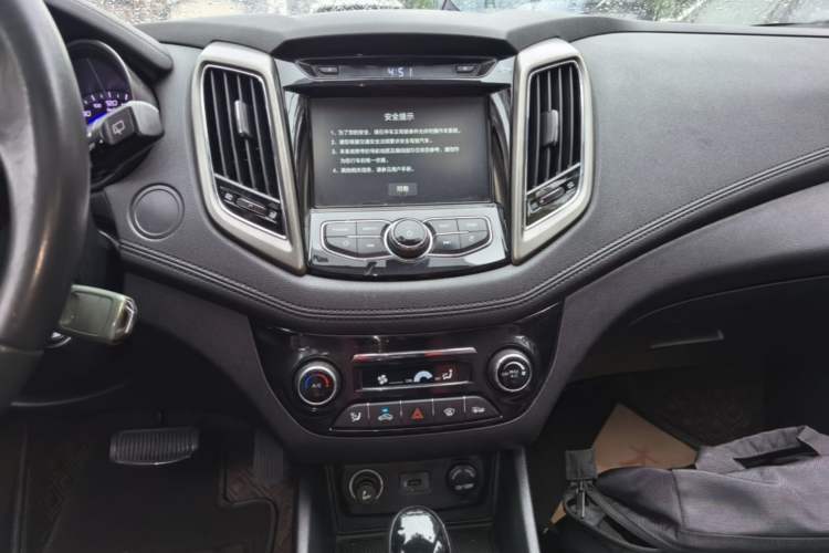 Used CHANGAN Eado 2016 1.6L Automatic Junku Model Audio And AC Panel