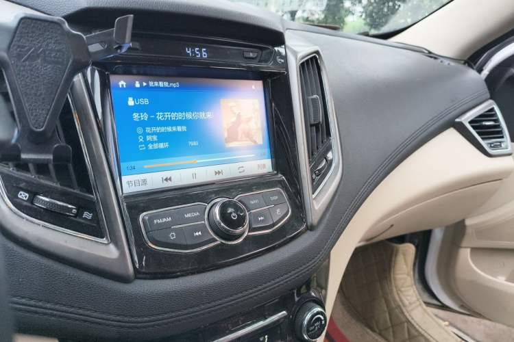Used CHANGAN Eado 2016 1.6L Manual Fashion Edition Audio And AC Panel