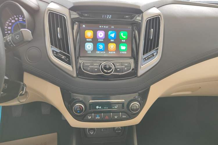 Used CHANGAN Eado 2016 1.6L Manual Fashion Edition Audio And AC Panel