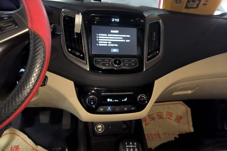 Used CHANGAN Eado 2016 1.6L Manual Fashion Edition Audio And AC Panel
