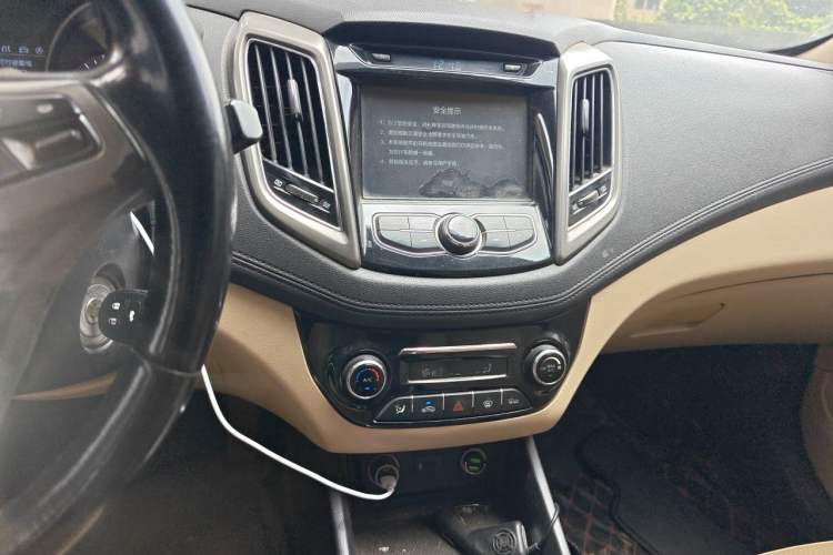 Used CHANGAN Eado 2016 1.6L Automatic Trend Model Audio And AC Panel