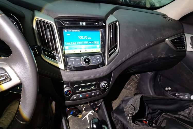 Used CHANGAN Eado 2016 1.6L Automatic Junku Model Audio And AC Panel