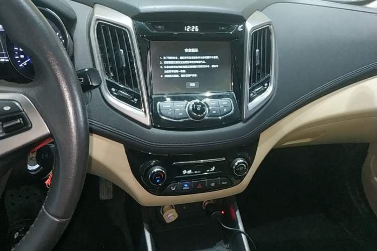 Used CHANGAN Eado 2016 1.6L Manual Fashion Edition Audio And AC Panel