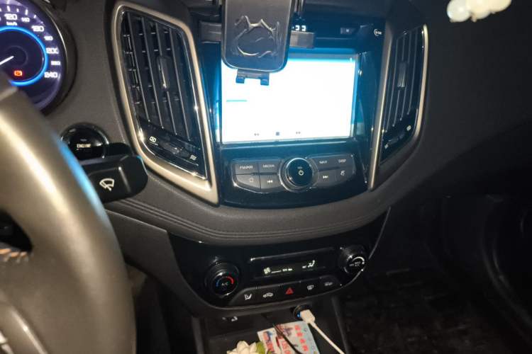 Used CHANGAN Eado 2016 1.6L GDI Manual JingShang Model Audio And AC Panel