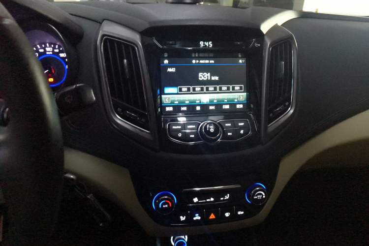Used CHANGAN Eado 2016 1.6L Automatic Trend Model Audio And AC Panel