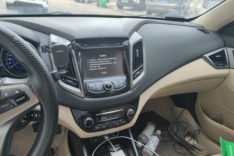 Used CHANGAN Eado 2016 1.6L Manual Fashion Edition Audio And AC Panel