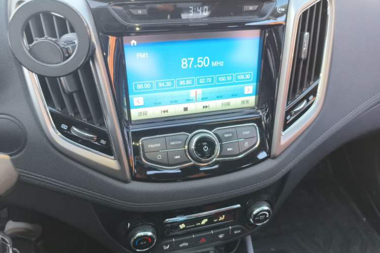 Used CHANGAN Eado 2016 1.6L Automatic Junku Model Audio And AC Panel