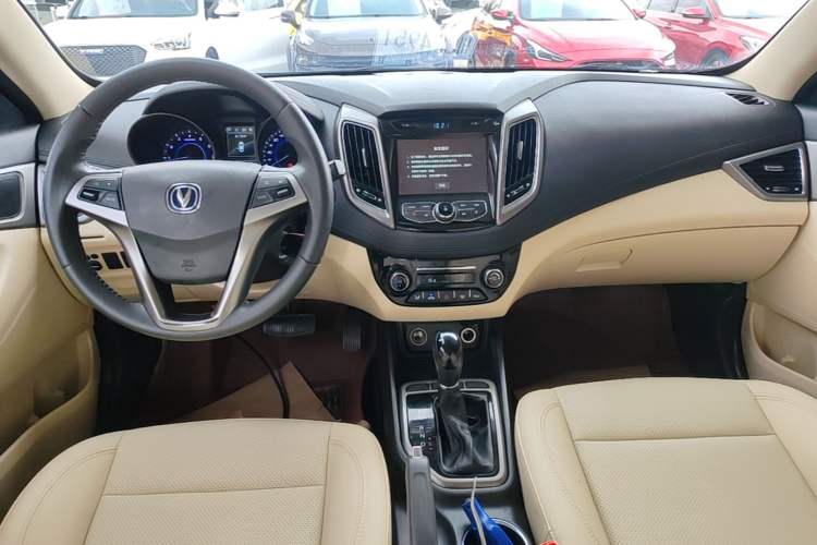 Used CHANGAN Eado 2016 1.6L Automatic Trend Model Center Console