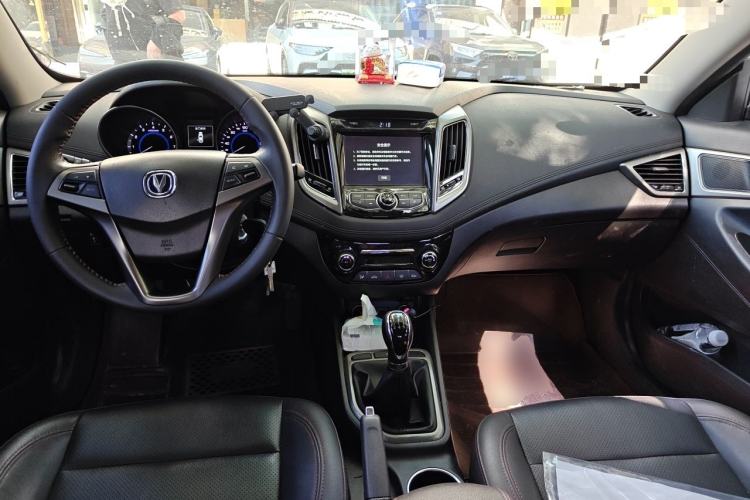 Used CHANGAN Eado 2016 1.6L Manual Fashion Edition Center Console