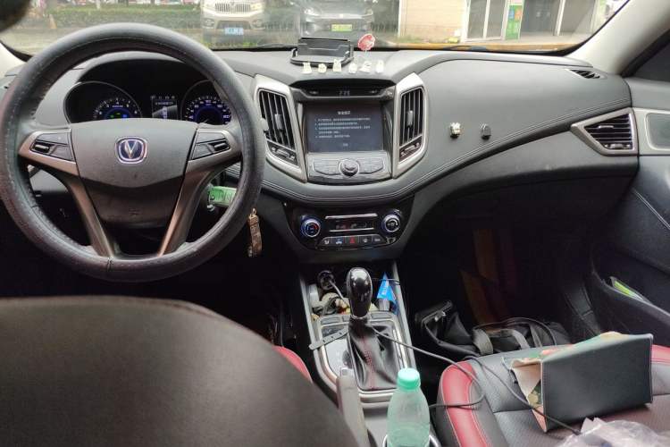 Used CHANGAN Eado 2016 1.6L Automatic - Autohome Custom Edition - China V Standard Center Console