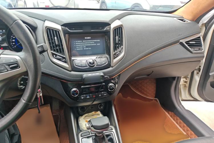 Used CHANGAN Eado 2016 1.6L Automatic Junku Model Center Console
