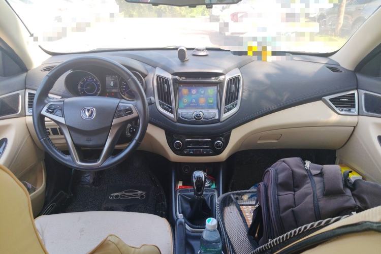 Used CHANGAN Eado 2016 1.6L Manual Fashion Edition Center Console