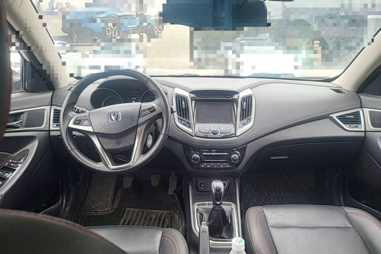 Used CHANGAN Eado 2016 1.6L Manual Fashion Edition Center Console