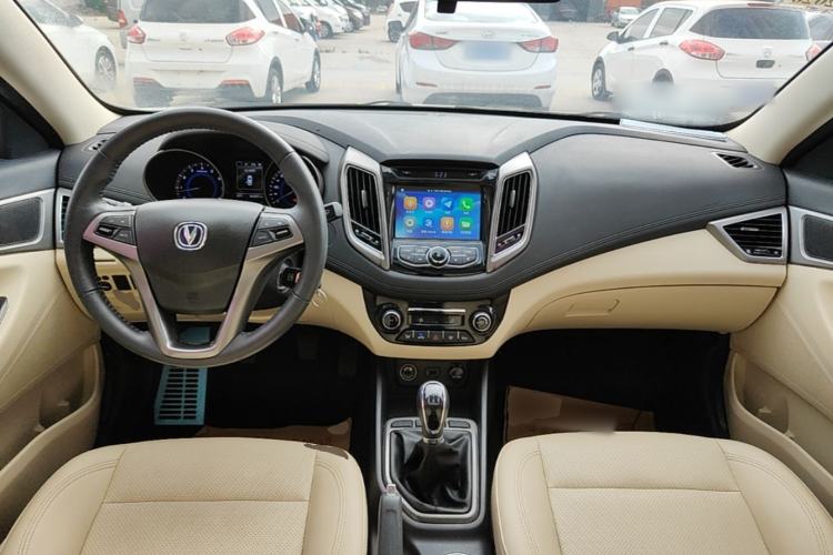 Used CHANGAN Eado 2016 1.6L Manual Fashion Edition Center Console
