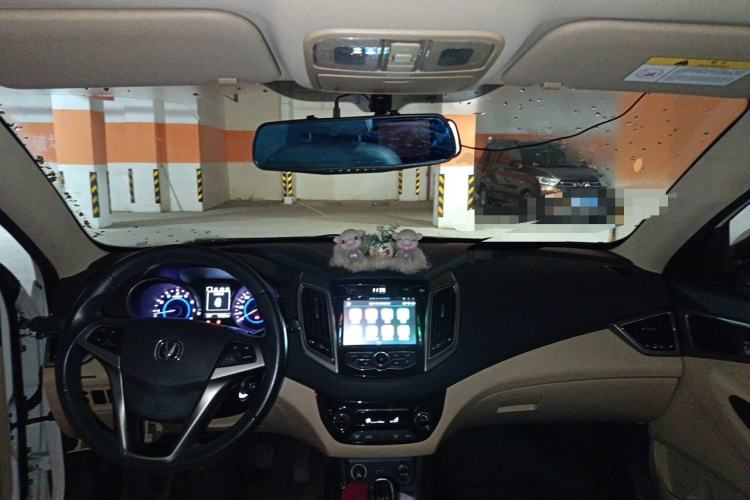 Used CHANGAN Eado 2016 1.6L Manual Fashion Edition Center Console