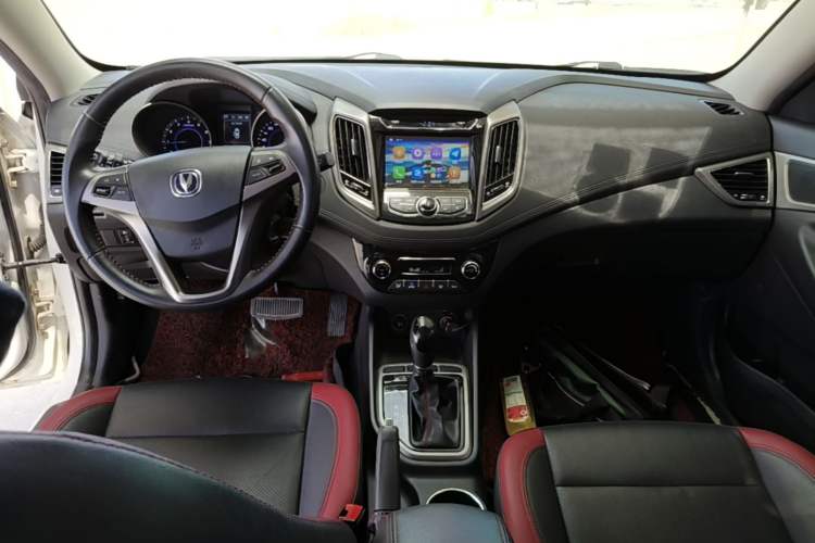 Used CHANGAN Eado 2016 1.6L Automatic Junku Model Center Console