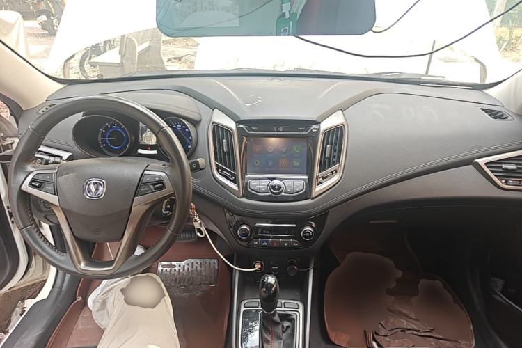 Used CHANGAN Eado 2016 1.6L Automatic Junku Model Center Console