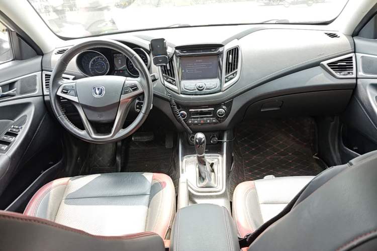 Used CHANGAN Eado 2016 1.6L Automatic Junku Model Center Console