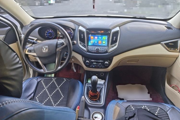 Used CHANGAN Eado 2016 1.6L Manual Fashion Edition Center Console