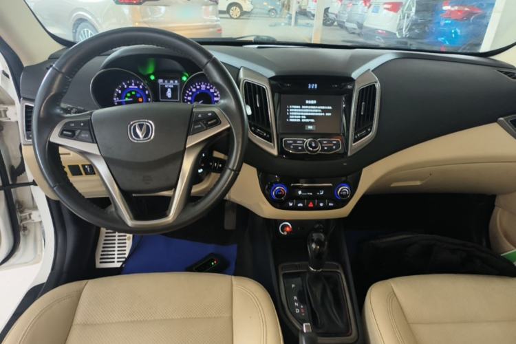 Used CHANGAN Eado 2016 1.6L Automatic Trend Model Center Console
