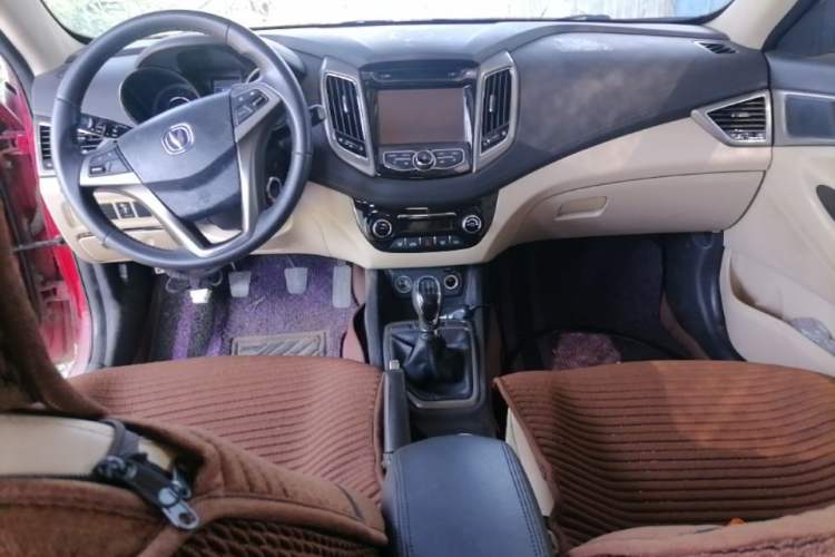 Used CHANGAN Eado 2016 1.6L Manual Fashion Edition Center Console