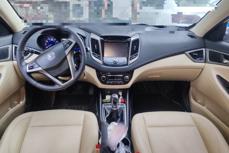 Used CHANGAN Eado 2016 1.6L Manual Fashion Edition Center Console