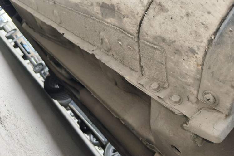 Used CHANGAN Eado 2016 1.6L Automatic Junku Model Chassis Front Right