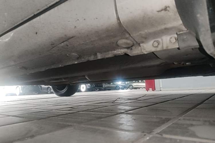 Used CHANGAN Eado 2016 1.6L Manual Fashion Edition Chassis Front Right