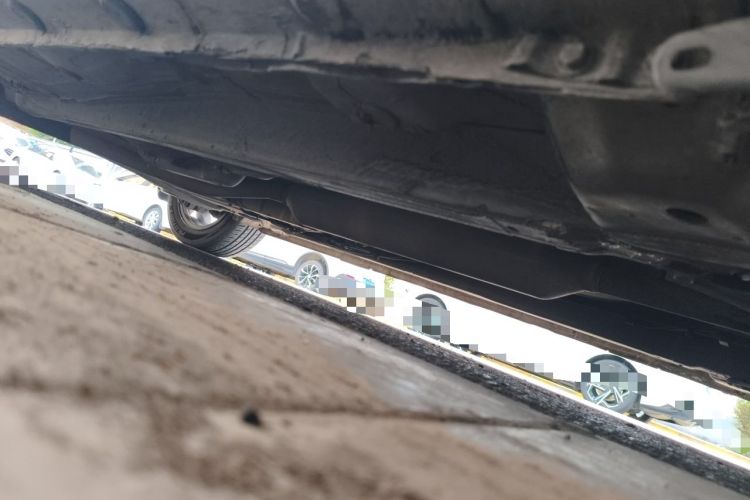 Used CHANGAN Eado 2016 1.6L Manual Junku Model Chassis Front Right