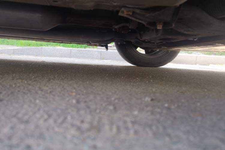 Used CHANGAN Eado 2016 1.6L Manual Junku Model Chassis Front Right