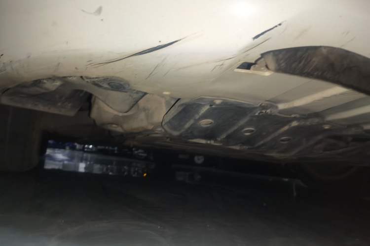 Used CHANGAN Eado 2016 1.6L Manual Fashion Edition Chassis Front Right