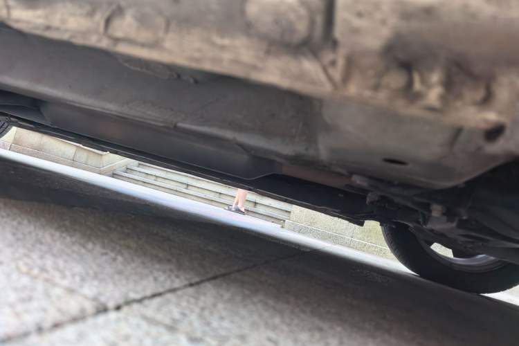 Used CHANGAN Eado 2016 1.6L GDI Automatic Jingling Model Chassis Front Right