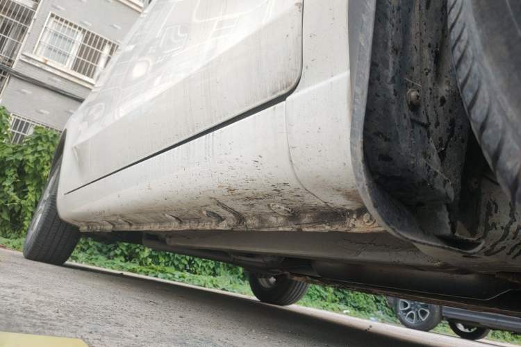 Used CHANGAN Eado 2016 1.6L Manual Junku Model Chassis Front Right