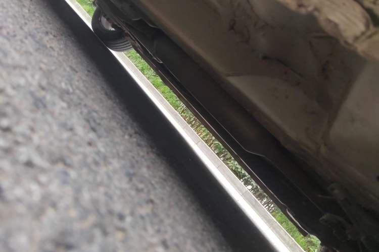 Used CHANGAN Eado 2016 1.6L Manual Junku Model Chassis Front Right