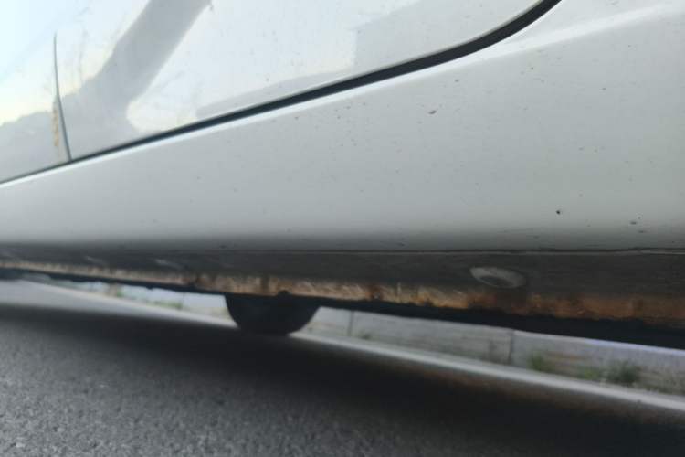 Used CHANGAN Eado 2016 1.6L Automatic Junku Model Chassis Rear Left