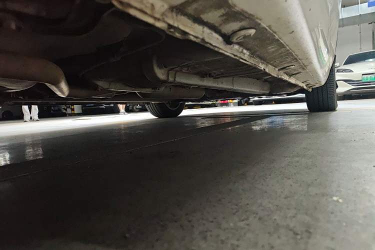 Used CHANGAN Eado 2016 1.6L Manual Junku Model Chassis Rear Right