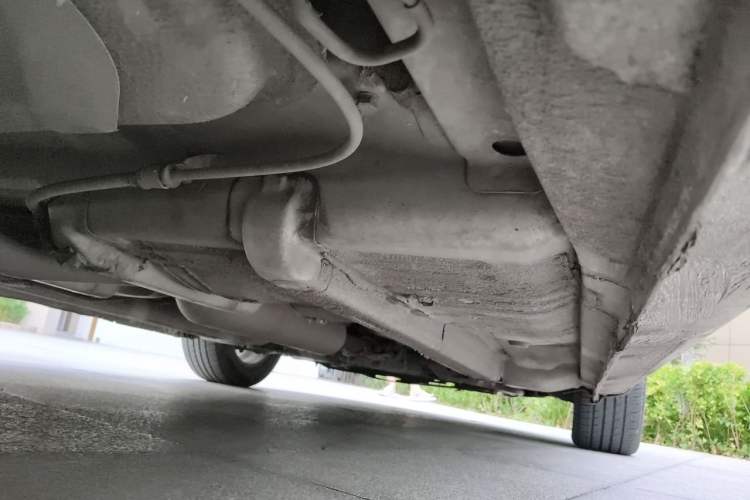 Used CHANGAN Eado 2016 1.6L Automatic Junku Model Chassis Rear Right