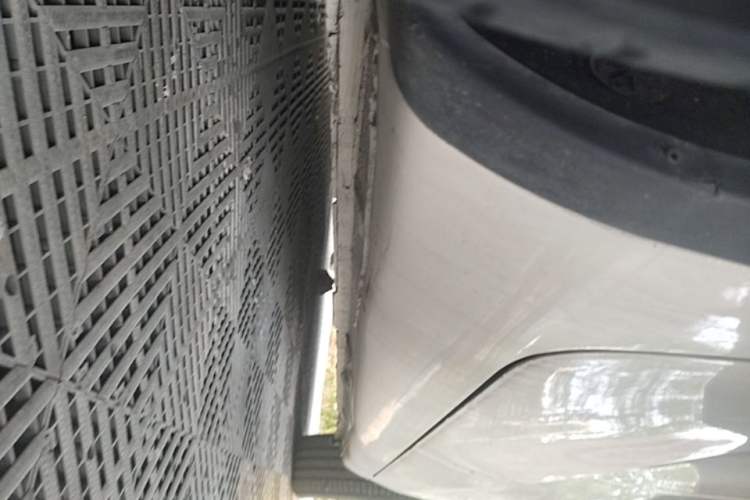 Used CHANGAN Eado 2016 1.6L Manual Junku Model Chassis Rear Right