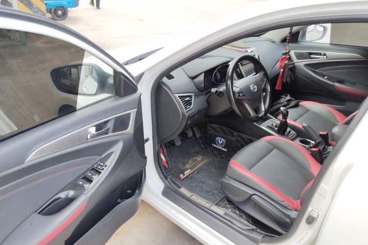 Used CHANGAN Eado 2016 1.6L Manual Junku Model Driver Seat