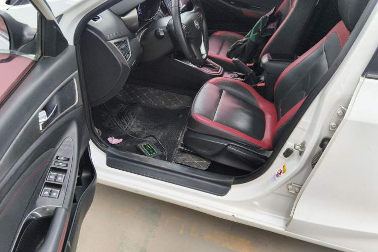 Used CHANGAN Eado 2016 1.6L Automatic Junku Model Driver Seat
