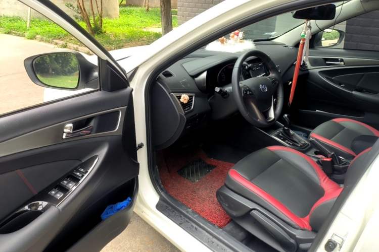 Used CHANGAN Eado 2016 1.6L Automatic Junku Model Driver Seat