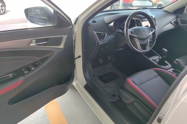 Used CHANGAN Eado 2016 1.6L Manual Junku Model Driver Seat
