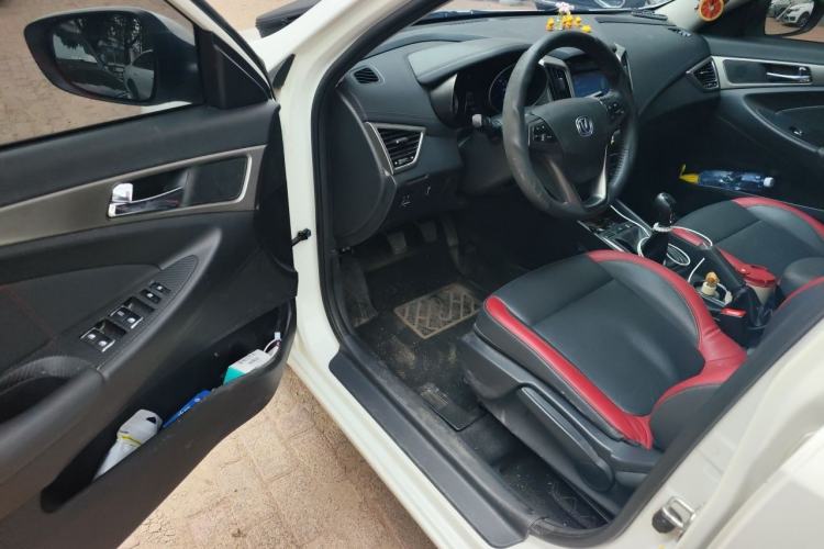 Used CHANGAN Eado 2016 1.6L Manual Junku Model Driver Seat