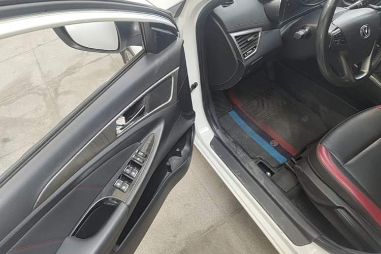 Used CHANGAN Eado 2016 1.6L Manual Junku Model Driver Seat