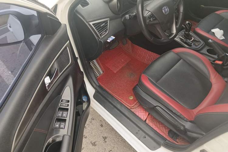 Used CHANGAN Eado 2016 1.6L Automatic Junku Model Driver Seat