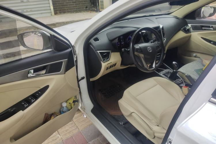 Used CHANGAN Eado 2016 1.6L Manual Fashion Edition Driver Seat