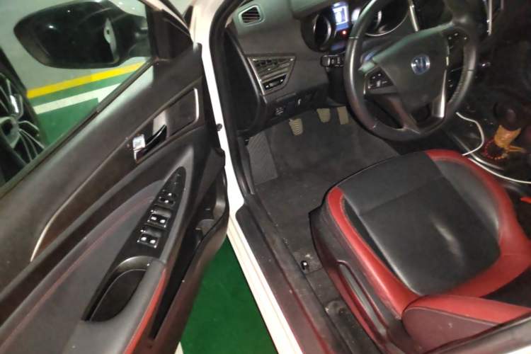 Used CHANGAN Eado 2016 1.6L Manual Junku Model Driver Seat