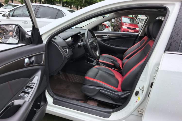 Used CHANGAN Eado 2016 1.6L Automatic Junku Model Driver Seat